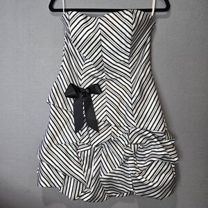 Vintage Jessica McClintock For Gunne Sax Black and White Striped Strapless Dress